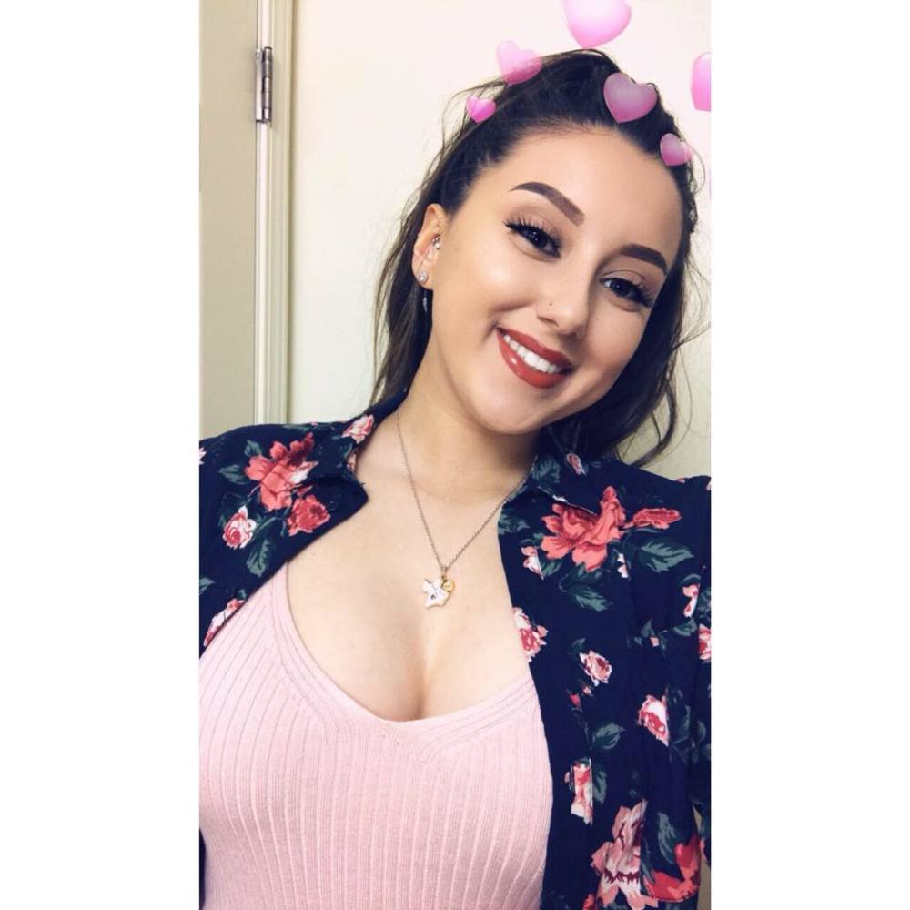 Meet your Posher, Caitlyn